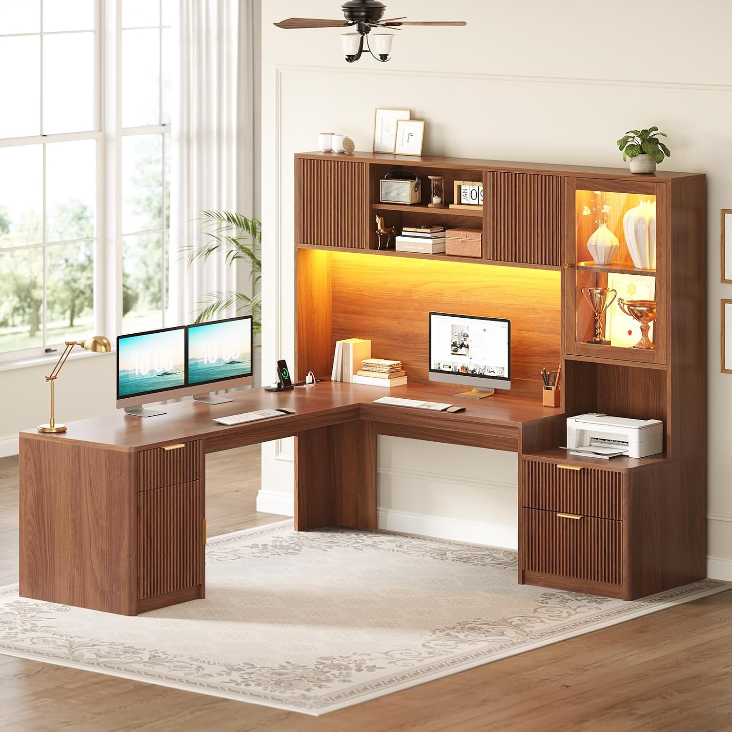 Office Furniture - L字型デスク（ハッチ付き）、RGB LEDコーナーデスク（電源コンセント付き）、ファイル引き出しとガラスキャビネット付きデスク、ブラウン、カスタマイズ可能